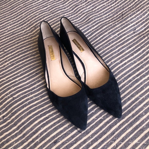 Louise & Cie navy leather and suede pointed low heel - Picture 3 of 9